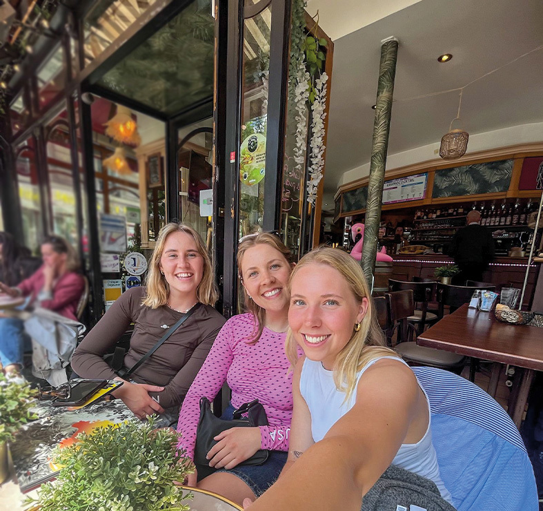 787X740 Tre Søstre Faded