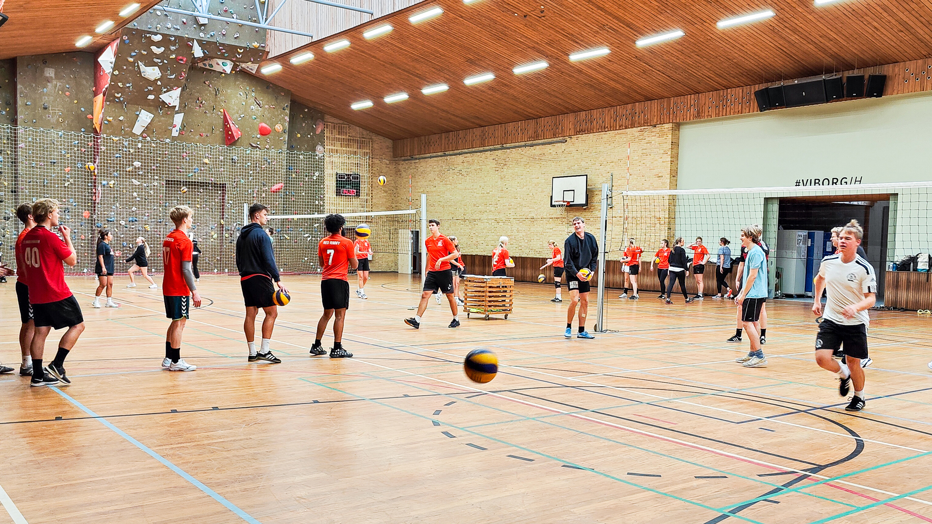 1920 X 1080 Volley Viborg Idrætshøjskole