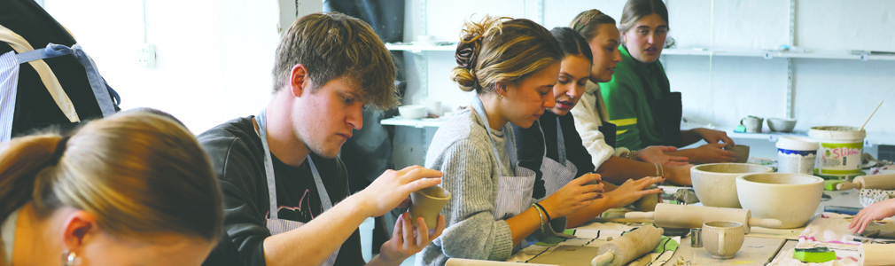 Keramik På Viborg Idraetshoejskole 1010X300