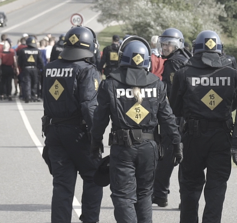 815X1080 Politi Pas Uniform